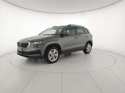 Usata Skoda Karoq Executive 150 CV (110 kW) 2024 Grigio graphite metallizzato SUV