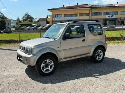 Usata Suzuki Jimny 82 CV (60 kW) 2004 Marrone SUV