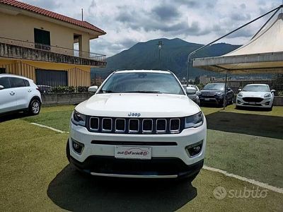 Begagnad Jeep Compass Limited 120 HK (88 kW) 2019 Vit SUV