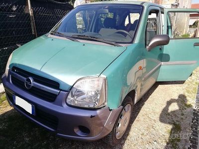 Usata Opel Agila 2004 Verde Monovolume