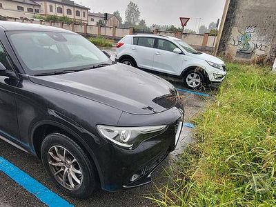 Usata Alfa Romeo Stelvio Business 180 CV (132 kW) 2018 Nero SUV