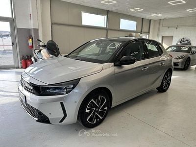 Usata Opel Corsa 101 CV (74 kW) 2025 Bianco Utilitaria