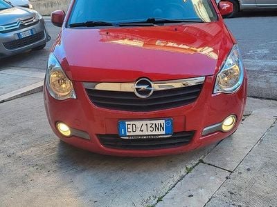Usata Opel Agila 65 CV (47 kW) 2011 Rosso Utilitaria