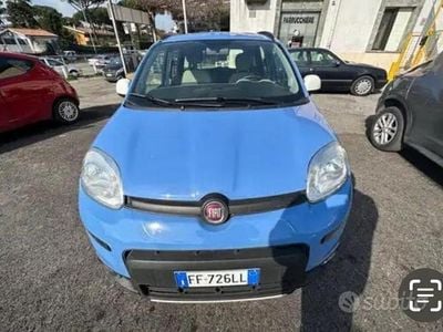 Usata Fiat Panda 4x4 S 85 CV (62 kW) 2016 Azzurro Utilitaria