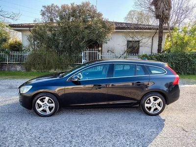 Usata Volvo V60 163 CV (119 kW) 2011 Nero Station wagon