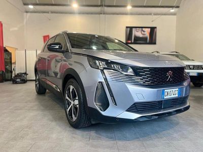 Usata Peugeot 5008 Allure 130 CV (95 kW) 2023 Argento SUV