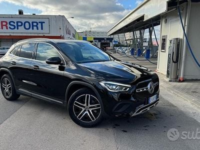 Usata Mercedes GLA200 150 CV (110 kW) 2021 Nero SUV