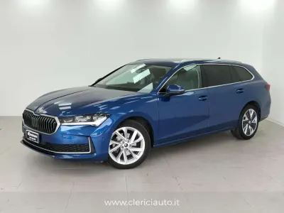 Usata Skoda Superb Style 150 CV (110 kW) 2025 Blu/azzurro Station wagon