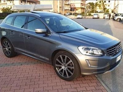 Usado Volvo XC60 Inscription 190 HP (139 kW) 2015 SUV