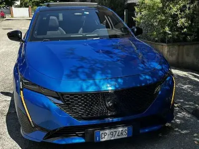 Usata Peugeot 308 GT 150 CV (110 kW) 2023 Berlina