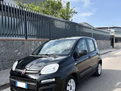 Usata Fiat Panda Pop 69 CV (50 kW) 2015 Nero Utilitaria