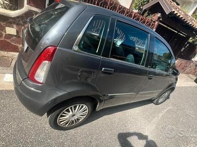 Usata Lancia Musa 90 CV (66 kW) 2010 Blu Monovolume