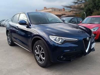 Käytetty Alfa Romeo Stelvio 210 HP (154 kW) 2018 Sininen Katumaasturi
