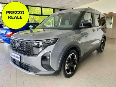 Usata Ford Tourneo Courier Active 125 CV (91 kW) 2024 Grigio Monovolume