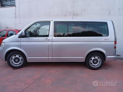 Grigio Usata 2007 VW Caravelle Monovolume | 10.500 € (Molto cara)