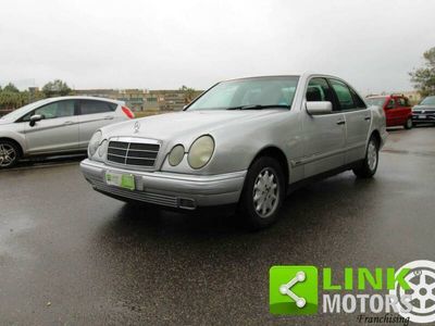 Mercedes E200