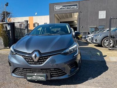 Usata Renault Clio V Equilibre 91 CV (66 kW) 2022 Grigio Berlina