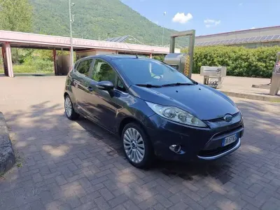 Usata Ford Fiesta Titanium 68 CV (50 kW) 2008 Utilitaria
