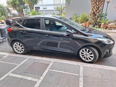 Usata Ford Fiesta 75 CV (55 kW) 2019 Nero Utilitaria