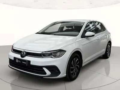 Usata VW Polo Life 95 CV (69 kW) 2023 Pure white Utilitaria