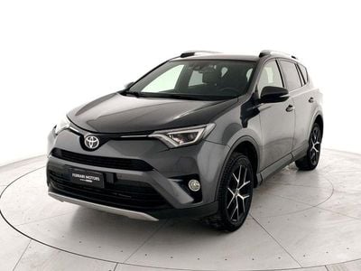 Usata Toyota RAV4 Lounge 143 CV (105 kW) 2017 Grigio SUV