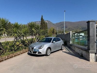 Usata Alfa Romeo Giulietta Distinctive 140 CV (102 kW) 2012 Utilitaria