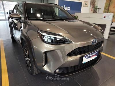 Usata Toyota Yaris Cross Trend 92 CV (67 kW) 2023 Forest green SUV