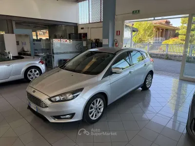 Usata Ford Focus Titanium S 120 CV (88 kW) 2016 Argento Berlina
