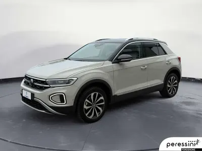 Usata VW T-Roc Style 116 CV (85 kW) 2023 Grigio SUV