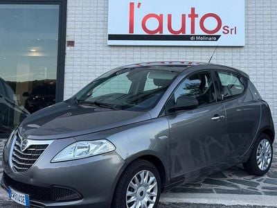 Usata Lancia Ypsilon Gold 97 CV (71 kW) 2014 Grigio Utilitaria
