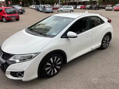 Usata Honda Civic 99 CV (72 kW) 2016 Bianco Berlina
