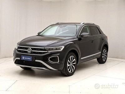 Begagnad VW T-Roc Style 116 HK (85 kW) 2025 Svart SUV