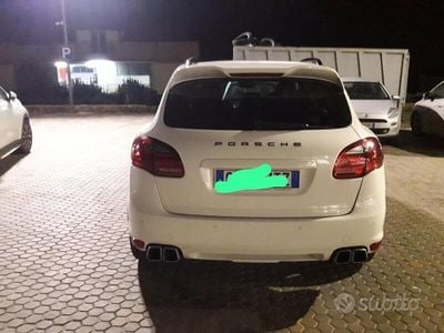 Usata Porsche Cayenne 245 CV (180 kW) 2011 Bianco SUV