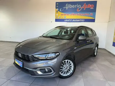 Usata Fiat Tipo Business 131 CV (96 kW) 2021 Grigio scuro Station wagon