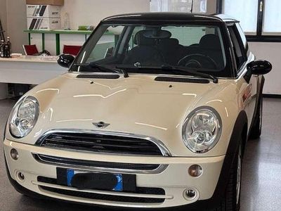 Usata Mini ONE 90 CV (66 kW) 2006 Utilitaria