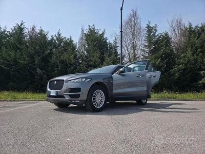 Usata Jaguar F-Pace 180 CV (132 kW) 2018 Grigio SUV