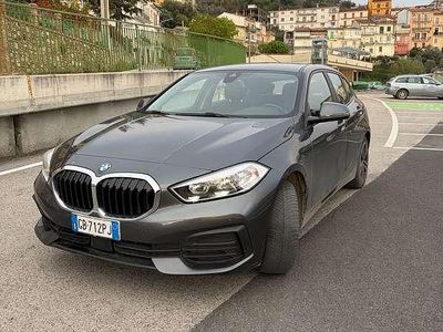 Usata BMW 116 Advantage 116 CV (85 kW) 2020 Grigio Utilitaria