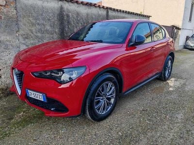 Second-hand Alfa Romeo Stelvio Business 160 CP (117 kW) 2023 Roșu SUV