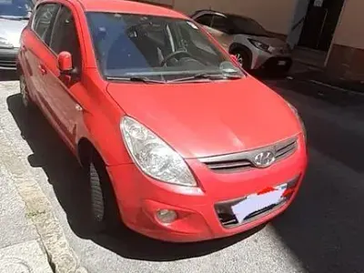 Usata Hyundai i20 78 CV (57 kW) 2009 Rosso Utilitaria