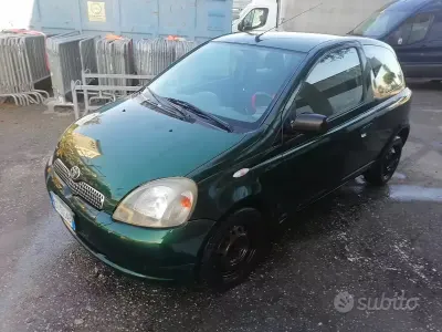 Usata Toyota Yaris 68 CV (50 kW) 2003 Berlina