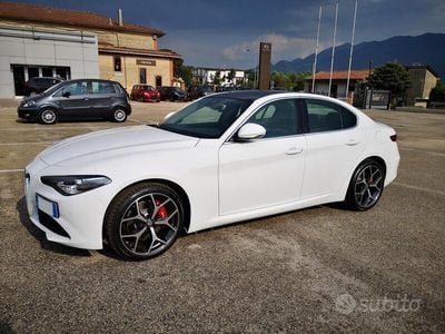 Usata Alfa Romeo Giulia Lusso 190 CV (139 kW) 2019 Bianco Berlina