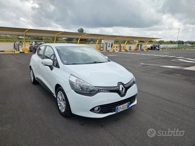 Usata Renault Clio IV 73 CV (53 kW) 2013 Bianco Berlina