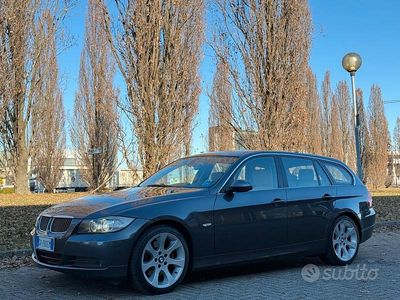 Usata BMW 325 197 CV (144 kW) 2007 Grigio Berlina