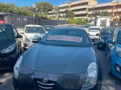Usata Alfa Romeo Giulietta Distinctive 105 CV (77 kW) 2011 Grigio Utilitaria