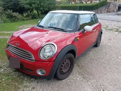 Usata Mini Cooper 120 CV (88 kW) 2007 Rosso Utilitaria