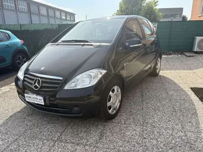 Usata Mercedes A160 95 CV (69 kW) 2011 Nero Utilitaria