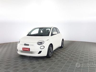 Usata Fiat 500e Icon 85 kW (116 CV) 2022 Bianco Berlina
