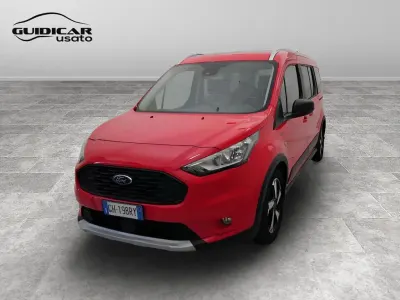 Usata Ford Tourneo Connect Active 120 CV (88 kW) 2022 Rosso Monovolume