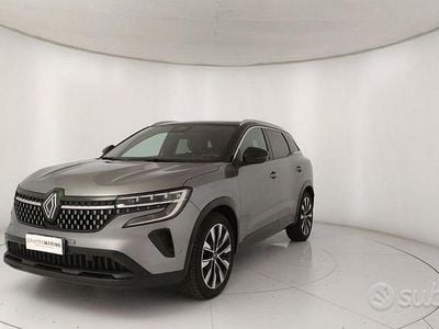 Usata Renault Austral Techno 200 CV (147 kW) 2023 Grigio SUV