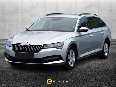 Usata Skoda Superb Executive 150 CV (110 kW) 2022 Argento metallizzato Station wagon